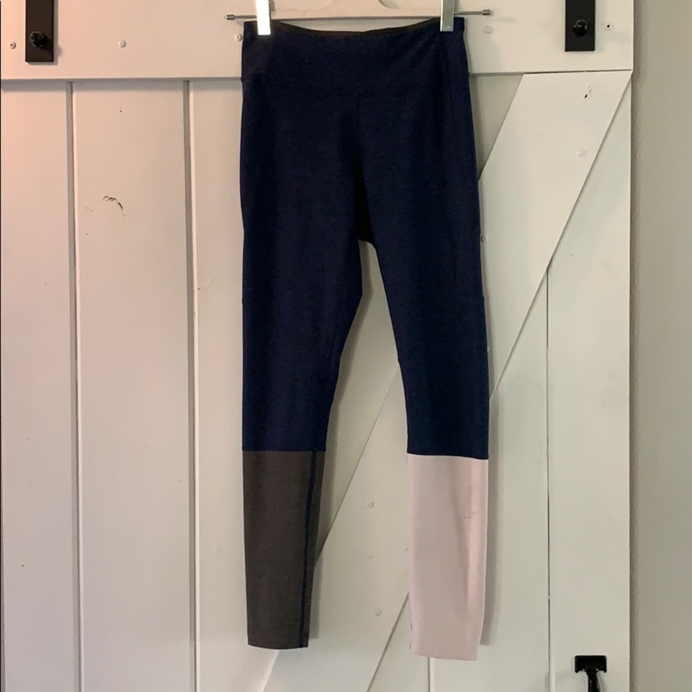 Outdoor voices legging